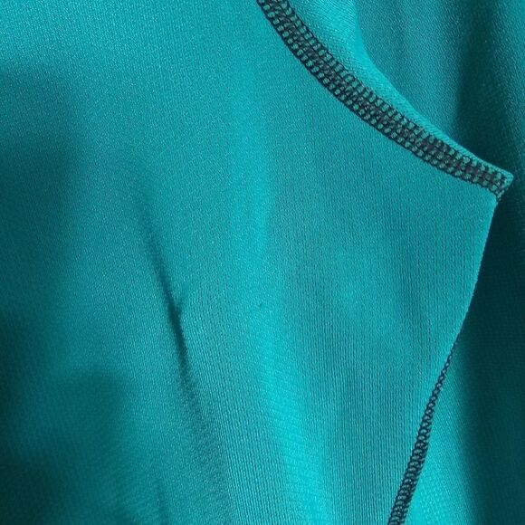 Under Armour reversible top - Picture 8 of 11